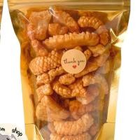 ราคา ถุงใหญ่ขึ้น ขนมกินเล่น มีเรทส่ง ขนมปี๊บ ขนมขาไก่ คุกกี้ มีให้เลือกหลายรายการ ถุงซิปสีทอง สดใหม่ เก็บไว้ได้นาน (21764244169)