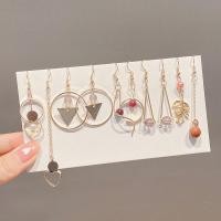 ราคา New Trendy Earrings Gold Fashion Premium Earring Set Classic Gold plated Stud Earrings (21232068365)
