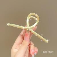 ราคา จัดส่งในกทม แฟชั่นเกาหลี กิ๊บหนีบผม กิ๊บติดผมเกาหลี สไตล์เกาหลีมินิมอล เครื่องประดับสุภาพสตรีที่สง่างาม มี14แบบ (22435384476)