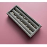 ราคา A Z Mini Alphabet Stud 1 ข้าง ต่างหูแฟชั่น ตัวอักษร A Z (20916424922)