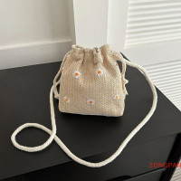 ราคา ZONGPAN กระเป๋าชายหาดฟางมีเชือกรูดกระเป๋าปักลายดอกไม้สำหรับผู้หญิงกระเป๋าสะพายข้างลูกไม้สำหรับการเดินทาง (22300448946)