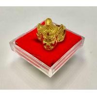 ราคา แหวนทอง 18K เศียรพ่อแก่บรมมาครูบารมีพ่อแก่ศักดิ์สิทธิ์ชีวิตดีการงานรุ่งเรืองความสำเร็จช่วยเสริมบารมี มาให้ผู้สวมใส่ไม่ลอกไม่ดำใช้ได้นานเป็นปีรับประกันสินค้าดีมีคุณภาพใส่แล้วโชคดีร่ำรวยๆ (21383430111)