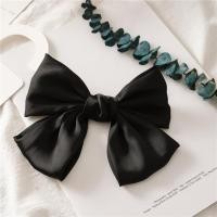 ราคา โบว์ กิ๊บโบว์ใหญ่ โบว์ติดผม โบว์นักเรียน กิ๊บโบว์ติดผม โบว์แฟชั่น Fashion bow โบว์ติดผมแฟชั่น เครื่องประดับผม กิ๊บโบว์ โบว์ผูกผม โบว์ใหญ่ (7211590231)