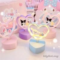 ราคา ღ Sanrioe โคมไฟตั้งโต๊ะน่ารักโคมไฟ Hello Kitty Kulomi Heart ไฟสร้างสรรค์ไฟ Led กลางคืนข้างเตียงโรแมนติกไฟตกแต่ง Diy Kamar (22203180278)
