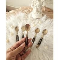 ราคา ช้อนกาแฟ น่ารัก ช้อนทองเหลือง สลักลายนูน ช้อนด้ามไม้ ยาว 12 cm ช้อนกินขนมเค้ก ช้อนสั้นสีทอง ช้อนสวย ช้อนหรู ช้อน (21921766629)