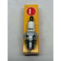 ราคา หัวเทียนยี่ห้อ NGK รหัส BM6A เกรดดีของบริษัท NGK SPARK PLUG จากประเทศญี่ปุ่น เป็นหัวเทียนสำหรับเครื่องยนต์ 2 จังหวะ เช่น เครื่องตัดหญ้าสะพาย เครื่องพ่นยา เครื่องเลื่อยโซ่ เครื่องสูบน้ำแบบหูหิ้ว (22240