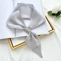 ราคา MISCAR ผ้าซาตินซาติน ผ้าพันคอ สีทึบทึบ เพชรประดับเพชร ผ้าพันคอไขว้กัน แฟชั่นสำหรับผู้หญิง นุ่มนุ่มๆ ปกเสื้อปลอม (21460854839)
