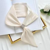 ราคา MISCAR ผ้าซาตินซาติน ผ้าพันคอ สีทึบทึบ เพชรประดับเพชร ผ้าพันคอไขว้กัน แฟชั่นสำหรับผู้หญิง นุ่มนุ่มๆ ปกเสื้อปลอม (21460854841)