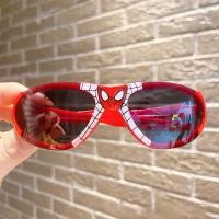 ราคา แซนเฮซแว่นกันแดดเด็กสไปเดอร์แมนมาร์เวลแว่นตาซิลิโคนลายการ์ตูนแว่นตากันแดดผู้ชายผู้หญิงโพลาไรซ์ป้องกันรังสียูวีวันเกิดสำหรับเด็กของขวัญ (21248940126)