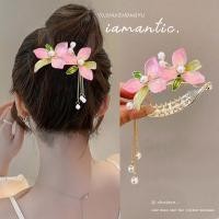 ราคา OUDAIXIU กิ๊บติดผมดอกไม้กิ๊บติดผมสวยกิ๊บติดผมมุกผีเสื้อเทพธิดากิ๊บติดผมจีนกิ๊บติดผมดอกไม้กิ๊บติดผมมุกปลอมกิ๊บติดผมย้อนยุคพู่มุกกิ๊บติดผมดอกไม้ (22057218397)