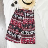 ราคา กางเกงลายช้าง ขาสั้น สวมใส่สบาย ผ้านิ่ม เบา ระบายอากาศได้ดี กางเกงลายช้าง รุ่นขาสั้น มีเชือก ฟรีไซส์ พร้อมส่งในไทย (22476668894)