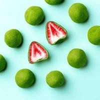 ราคา ช็อกโกแลตสอดไส้สตอเบอรี่ Chocolate Truffle มี 3 รสชาติ นม ชาเขียว ช็อกโกแลต ไดฟูกุ (22424580161)