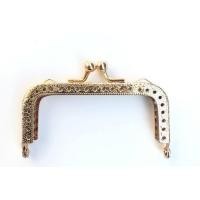 ราคา ปากกระเป๋าปิ๊กแป๊ก 8 5 ซม มีหลายสี มีแพทเทิร์นให้ มีคลิปสอนเย็บฟรี ขายปากกระเป๋าให้ลูกค้าเย็บตามคลิปสอนนะคะ ไม่ได้ขายกระเป๋าสำเร็จรูป ค่ะ (22042326482)