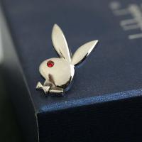 ราคา KISSCAT เข็มกลัดเสื้อ เข็มกลัดสวยๆๆๆ เข็มกลัดติดเสื้อ เข็มกลัดติดเสื้อ เข็มกลัดคนท้อง หรูหรา เรียบหรู ตราสัญลักษณ์ รูปกระต่าย คริสตัล สีทอง สีเงิน เข็มกลัดเสื้อสูท เข็มกลัดกระต่าย เนคไทผู้ชาย เข็มกลัด