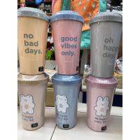 ราคา แก้วน้ำพลาสติกพิมพ์ลายน่ารัก มีฝาปิดพร้อมหูหิ้ว ขนาด 1000 ml (21822870074)