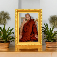 ราคา รูปภาพ รูปมงคล พระเกจิเมืองไทยหลวงปู่แหวน สุจิณโณ สมเด็จโต ขนาด 4x6 นิ้ว (22047467228)