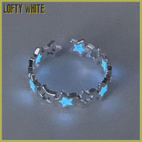 ราคา Lofty แหวนสวมนิ้วปรับได้รูปดาวห้าแฉกจับคู่อย่างสร้างสรรค์สำหรับผู้หญิงและผู้ชายแหวนดาวเรืองแสงสีขาวแฟชั่น (21098793221)