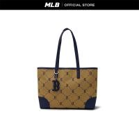 ราคา MLB กระเป๋าทรงสี่เหลี่ยม ยูนิเซ็กส์ Jacquard Dia Monogram รุ่น 3AORL014N 43BGL สีเบจอ่อน (22118824246)