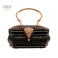 ราคา กระเป๋าย่านลิเภาแปดเหลี่ยมสีดำหูโลหะ (19944145819)