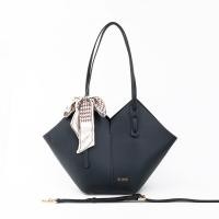 ราคา ST JAMES กระเป๋าสะพายข้าง กระเป๋าถือ หนัง PU PVC CANVAS รุ่น GIZA มี 4 สี กระเป๋าแฟชั่น ผู้หญิง (19829155960)
