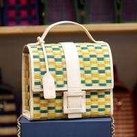 ราคา กระเป๋า Chaksarn รุ่น Candy กระเป๋าเสื่อกกทอมือกับหนังวัวแท้ ดีไซน์โมเดิร์นหลากสี ใช้ถือหรือสะพายข้าง (22648645441)