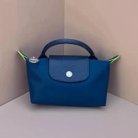 ราคา longchamp official store longchamp ของแท้ MINI กระเป๋าสะพายข้าง กระเป๋าลำลอง กระเป๋าเกี๊ยว กระเป๋าคลัทช มาพร้อมสายสะพาย (22397847028)