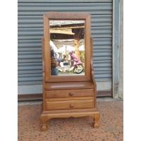 ราคา กระจกโบราณ กระจกไม้สัก มี 2 ลิ้นชักเก็บของ คันฉ่อง สีเนื้อไม้ ขนาด กว้าง30xลึก15xสูง60cm บานกระจก กว้าง25xสูง38 cm ใช้งานได้ยาวนาน กันแมลง (16743998708)