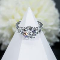 ราคา แหวนเพชรโมอีส 2 กะรัต เงินแท้ 925 ชุบทองคำขาว A5256 (18825471665)