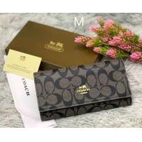 ราคา กระเป๋าสตางค์ใบยาว ขนาด7 5นิ้ว พร้อมกล่อง รุ่น3พับ สวยตรงปก กระเป๋าสตางค์ผู้หญิง กระเป๋าสตางค์ใบยาว (21589548856)