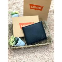 ราคา Levis Mens Short Wallet Gift Box กระเป๋าหนังสไตล์เรียบง่าย แบบคุณผู้ชาย งานแบรนด์แท้ (6295808658)