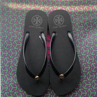 ราคา TORY BURCH Special summer new style TB flip flops womens flip flops non slip bathroom flat bottom beach shoes versatile (20623786138)