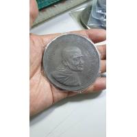 ราคา เหรียญหลวงปู่แหวนวัดดอยแม่ปั๋งปี 2521 ขนาดจัมโบ้ 7 เซนติเมตรพระดีพิธีใหญ่ น่าสะสมเป็นมรดกให้ลูกหลานสภาพสวยสมบูรณ์ (16344781203)
