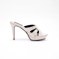 ราคา รองเท้าส้นเข็มหนังแก้ว สูง 4 5 นิ้ว ส้นเข็ม ทรงหัวมน เสริมหน้า เปียคาด 3เส้น ปลายเท้าเปิด ไซส์ปกติ สไตล์สาวออฟฟิต ใส่ไปทำงาน ใส่ไปเที่ยว รุ่น 18 0725 (4679620552)