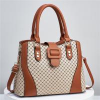 ราคา H0101 กระเป๋าถือ พร้อมส่ง กระเป๋าแฟชั่นผู้หญิง แฟชั่นผญ กระเป๋าสะพายข้าง ฐาน 12 นิ้ว ลายโมโนแกรม หน้าเข็มขัด หูหิ้วพับได้ หนัง PU ทรงถังใหญ่ (20978405000)