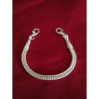 ราคา สร้อยข้อมือร้อย ตะกรุด เงิน แท้ 92 5 ลาย สี่ เสา 3 มิล หัว จรวด เผื่อ ความยาว ประมาณ ครึ่ง นิ้ว นะคะ (22511612223)