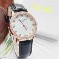 ราคา นาฬิกาข้อมือผู้หญิง แบรนด์หรู สายมาก หน้าปัดประดับเพชร สายหนัง ขนาด 35 มม พร้อมกล่องกระดาษแบรนด์ (21534323090)