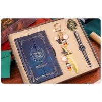 ราคา กล่องของขวัญสมุดโน้ต Harry Potter แฮรี่พอตเตอร์ พวงกุญแจ ปากกา ที่คั่นหนังสือ ของขวัญ ของที่ระลึก (20597986415)