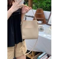 ราคา กระเป๋าสะพายข้างทรงบักเก็ต รุ่น Vi700 หนังPUนิ่มแบบด้าน ใบเล็ก สายปรับระดับได้ เข้าได้กับทุกลุค 2สี ดำครีม (19775898453)