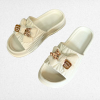 ราคา All About Things NEW รองเท้าแตะแฟชั่น แบบสวม พื้นหนา4CM มาพร้อมอะไหล่ทองสุดคิ้ว สินค้าพร้อมส่ง (21476820304)