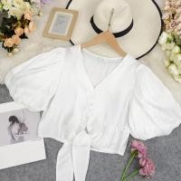 ราคา เสื้อคอวี lll Freesize lll TUM031 เสื้อคอวี แขนพอง กระดุมหน้า มีโบว์ผูกหน้า ทรงน่ารักมาก เนื้อผ้าซาติน ผ้าเงาสวย ใส่สบาย (21231806875)