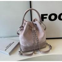 ราคา กระเป๋าเป้สะพายหลังสายโซ่ดีไซน์ใหม่สำหรับผู้หญิง2024กระเป๋าสะพายเดินทางเข้ากับทุกชุด (21980904141)