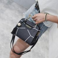 ราคา กระเป๋าถือผู้หญิง สะพายข้างมาใหม่ กระเป๋าสะพายแฟชั่น สำหรับผู้หญิง มีช่องใส่ของด้านข้าง (4500440603)