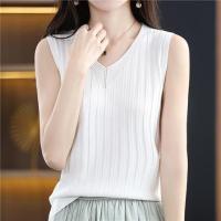 ราคา มีไซส์ใหญ่ Plus Size S 3XL Womens Knitted Tanks Sleeveless Pure Color V neck Female Camisoles Fashion White Black Summer Crop Tops (21920855968)