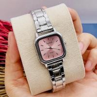 ราคา นาฬิกาข้อมือผู้หญิง ทรงหน้าปัดสี่เหลี่ยม แบบใหม่ล่าสุด แถมกล่อง (21532864949)