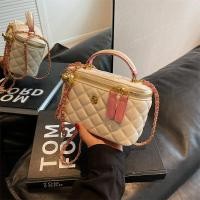 ราคา กระเป๋าผู้หญิงใบเล็กสายโซ่ลายสี่เหลี่ยมข้าวหลามตัดสไตล์ชาแนลกระเป๋าสะพายข้างสะพายไหล่แมทช์ลุคง่ายแบบใหม่ปี2023กระเป๋าทรงจีบแบบถือสีตัดกัน (21615708351)