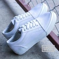 ราคา ส่งจากไทย PandoE8 รองเท้าผ้าใบแฟชั่น ทรงแวน แบบผูกเชือก ผ้าหน้า ใส่ทน ใส่สบาย จัดส่งเร็ว (7399495493)