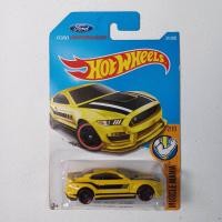 ราคา Hot wheels โมเดลรถเหล็ก บางรุ่นเป็นรุ่นเก่าสะสม สเกล 1 64 ของแท้ เลือกแบบได้ (22185828591)