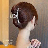 ราคา กิ๊บหนีบผมงานติดเพชรหรูหราเเววาวงานเพชรสีเงิน4mm 2 แถว ขนาดใหญ่ 11 cm สไตล์เกาหลีสินค้าอยู่ที่ไทยพร้อมส่ง1 2วันถึงค่ะ (18809051569)