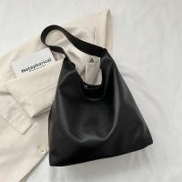 ราคา กระเป๋าหนัง ทรง HOBO ทรงย่าม กระเป๋าสะพายข้างผู้หญิง กระเป๋า แฟชั่น สินค้าพร้อมจัดส่ง (22476266959)