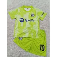 ราคา เสื้อบอลเด็กแขนสั้น สโมสรบาร์เซโลน่า พิมพ์ลายเบอร์19ชื่อลามีน ยามาล ปี2024 2025ใหม่ล่าสุด เสืท้อ กางเกง (22816385629)